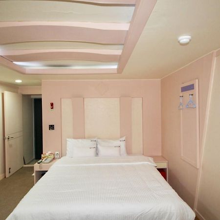Click 21 Motel Busan Buitenkant foto