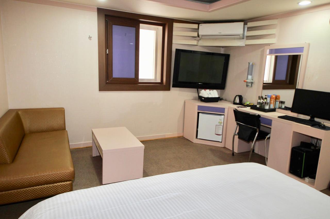 Click 21 Motel Busan Buitenkant foto